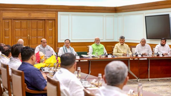 નવી કેબિનેટ લગભગ નક્કી, જાણો કોને કયુ મત્રાલય આપવામાં આવી શકે છે?