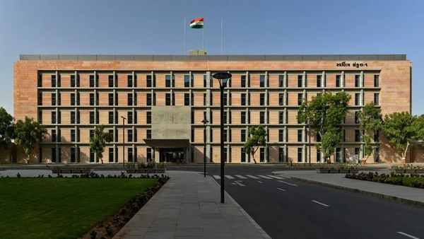 ગુજરાત સરકારે કરી મુખ્ય માહિતી કમિશનર અને 3 કમિશનરની નિમણૂક