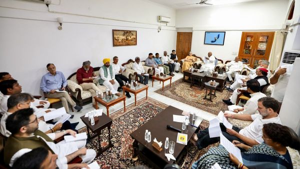 Budget 2024 : બજેટમાં રાજ્યો સાથે ભેદભાવને લઈને INDIA ગઠબંધને મોરચો ખોલ્યો, સંસદમાં વિરોધનું એલાન