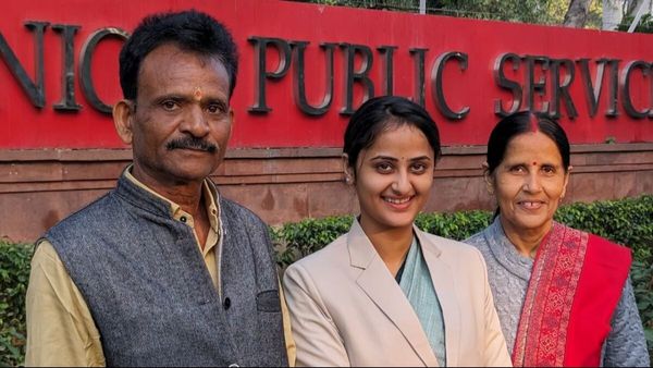 ખેડૂતની દિકરીએ પહેલા પ્રયાસમાં UPSC પાસ કરીને કમાલ કરી, ક્યારેક બાળકો માટે પિતાએ છોડી દીધુ હતુ ઘર