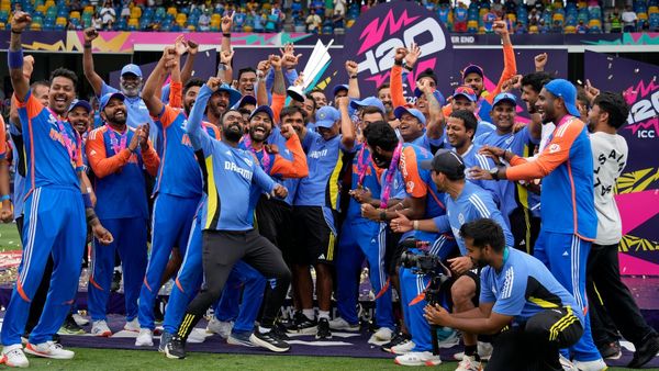 Indian Cricket Team : બાર્બાડોસમાં ફસાયેલી ટીમ ઈન્ડિયા ક્યારે દિલ્હી પહોંચશે? જાણો શું કહ્યું બીસીસીઆઈએ?