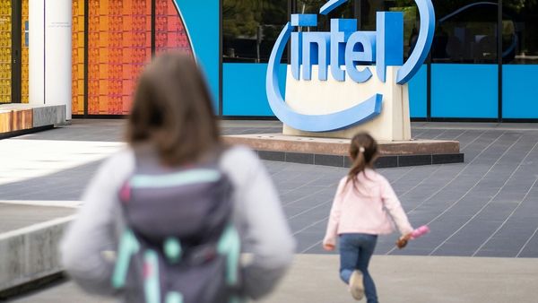 Intel Layoff: 18000 પરિવારની રોજીરોટી પર તરાપ મારશે ઇંટેલ કંપની