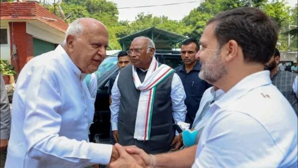 જમ્મુ કાશ્મીરમાં કોંગ્રેસના 6 ઉમેદવાર ફાઈનલ, નેશનલ કૉન્ફરન્સ સાથે 3 સીટો પર ફસાયો પેચ