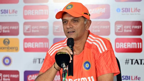 Rahul Dravid : બોલિવૂડ ડેબ્યુ કરવા જઈ રહ્યો છે રાહુલ દ્રવિડ? મુખ્ય ભુમિકા માટે માંગી આટલી મોટી ફી