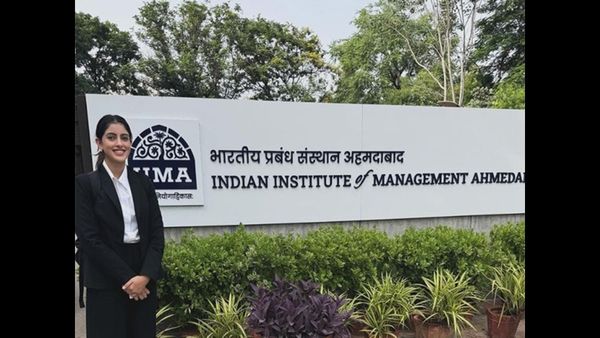 Navya Naveli Nanda: અમિતાભની પૌત્રી નવ્યા નવેલી નંદાને IIM-અમદાવાદમાં મળ્યો પ્રવેશ, બે વર્ષ ભણશે આ કોર્સ