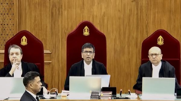 Supreme Court : સુપ્રીમ કોર્ટમાં કુલ કેટલા કેસ પેન્ડિંગ છે? જાણો વર્ષે કેેટલા કેસ આવે છે?