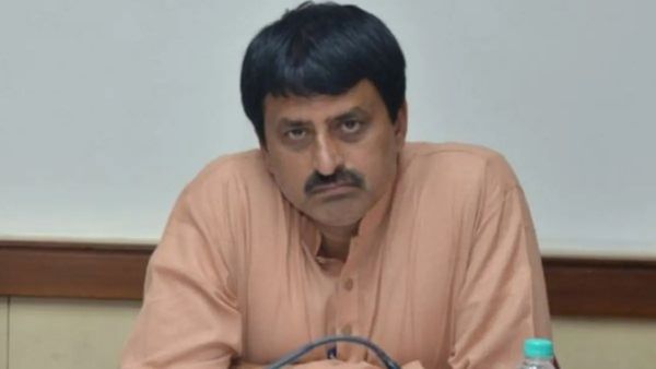 સીપી યોગેશ્વર કોંગ્રેસમાં જોડાયા, ચન્નાપટનાથી ચૂંટણી ચૂંટણી લડશે