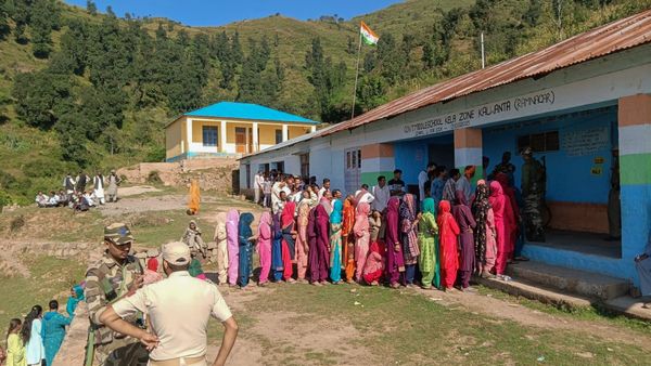 Jammu Kashmir Exit Polls 2024 : જમ્મુ કાશ્મીરમાં કોંગ્રેસની સરકાર નક્કી, આજતક-સી વોટરના આંકડાએ ચૌકાવ્યા