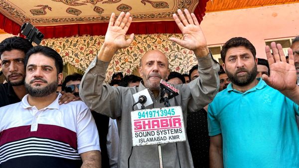 Jammu Kashmir Exit Polls 2024 : કોણ છે રાશિદ એન્જિનિયર? કાશ્મીરમાં બની શકે છે કિંગ મેકર