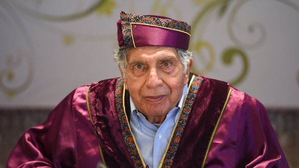 Ratan Tata Love Story : 1962 નું યુદ્ધ ન થયુ હોત તો રતન ટાટાના લગ્ન થઈ ગયા હોત, જાણો ક્યાં અટકી લવ સ્ટોરી?