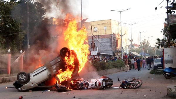 Manipur Violence : ફરીથી સળગ્યુ મળીપુર, 6 જિલ્લામાં ઈન્ટરનેટ બંધ કરાયુ