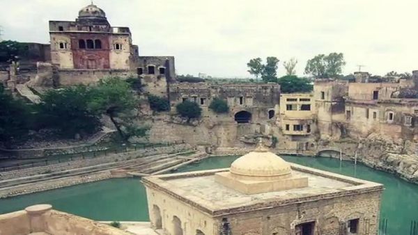 Hindu Temple In Pakistan : હાલ પાકિસ્તાનમાં કેટલા હિન્દુ મંદિર છે? જાણો કેવી રીતે થાય છે તેની સંભાળ?