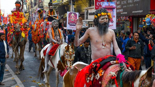 Aghori Sadhu : શબ સાથે કેમ શારીરિક સંબંધ બનાવે છે અઘોરી સાધુઓ? જાણો તેની પાછળ શું માન્યતાઓ છે?