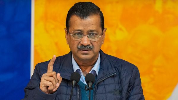 Delhi Election 2025 : કેજરીવાલને ગુજરાત પોલીસની સિક્યુરિટી અપાતા વિવાદ, જાણો શું છે પુરો વિવાદ?