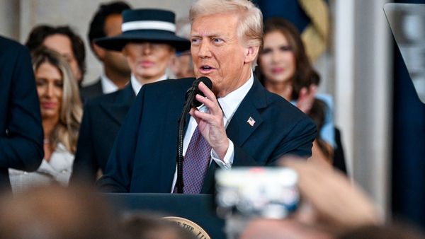 Donald Trump Inauguration : ડોનાલ્ડ ટ્રમ્પ અમેરિકાના 47માં રાષ્ટ્રપતિ બન્યા, જેડી વેન્સ ઉપરાષ્ટ્રપતિ