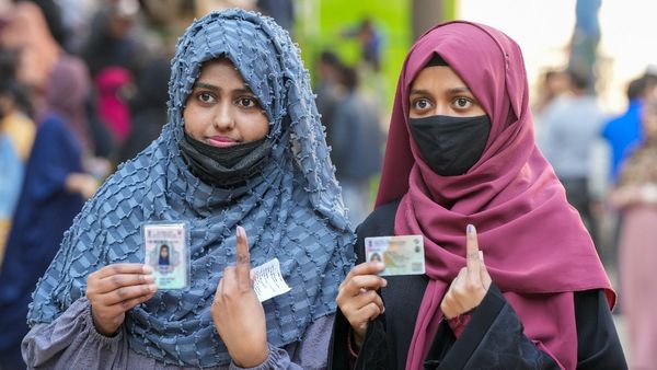 Delhi Exit Poll 2025 : દિલ્હીના મુસ્લિમ મતદારોએ કઈ પાર્ટીને મત આપ્યા?