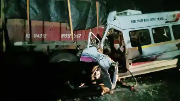 દાહોદ: મહાકુંભથી પરત આવતા ગુજરાતીઓને નડ્યો અકસ્માત, 4નાં મોત, 8 ઈજાગ્રસ્ત