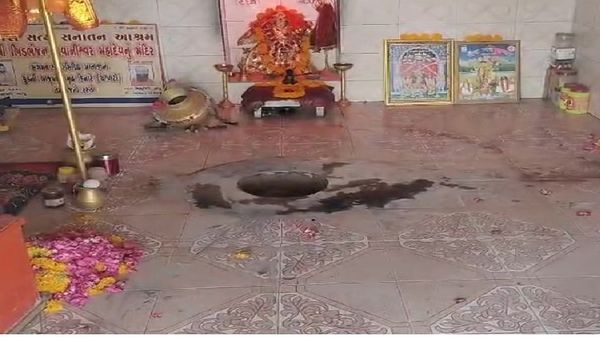 હે ભગવાન! દેવભૂમિ દ્વારાકમાં મહાદેવ મંદિરમાંથી પૌરાણિક શિવલિંગ કોણ ઉઠાવી ગયુ? ગ્રામજનોમાં રોષ