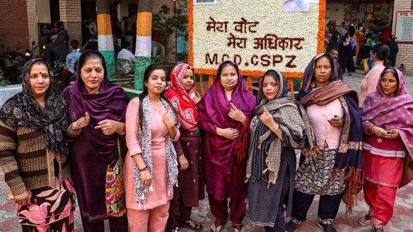 Delhi Election Exit Poll 2025 : દિલ્હીની મહિલાઓએ કઈ પાર્ટીને મત આપ્યા?