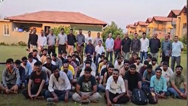 ગીરનો જુગાર અડ્ડો: સિંહની ગર્જના વચ્ચે કરોડોની બાજી, 55 જુગારીઓ ઝડપાયા!