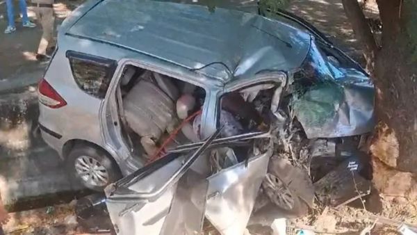 પાવાગઢથી દર્શન કરીને પરત ફરી રહેલા સુરતના પરિવારને નડ્યો અકસ્માત, 3 લોકોનાં મોત