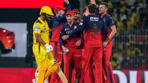 RCB vs CSK : બેંગ્લોર સામે ચેન્નાઈ ઘુંટણીએ, શરમજનક હાર