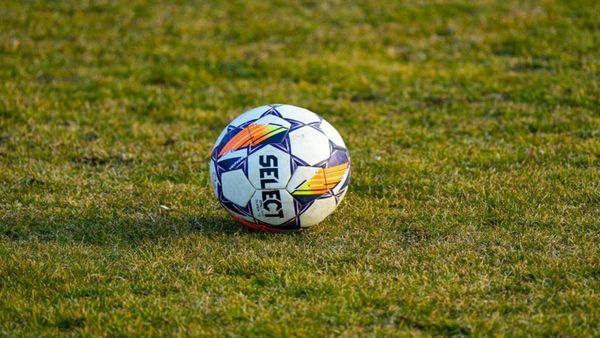 બે વર્ષના વિરામ પછી પ્રથમ મેચમાં ડેલ એલીને રેડ કાર્ડ મળ્યું