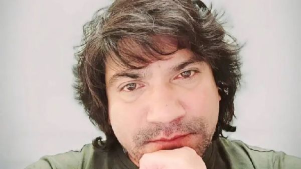 VIDEO: ઠાકોર સમાજના કલાકારોને વિધાનસભામાં આમંત્રિત ન કરતા નારાજ થયેલા સુપરસ્ટાર વિક્રમ ઠાકોરે શું કહ્યું?