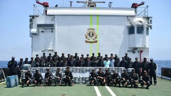 ગુજરાતનો દરિયાકાંઠો ડ્રગ્સ માફિયાઓ માટે હોટસ્પોટ! વધુ એક મોટી ખેપ ઝડપાઈ, આંકડો જાણીને ચોંકી જશો!