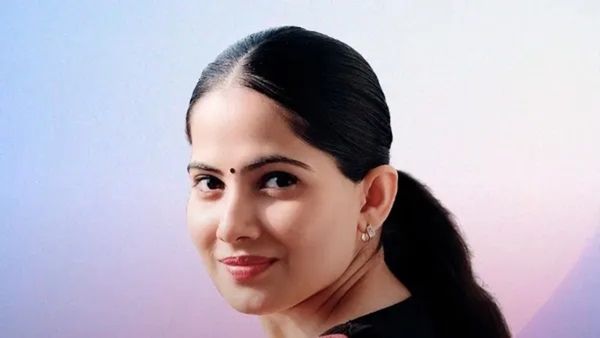 Jaya Kishori boyfriend: બાગેશ્વર બાબા સાથે નામ જોડાતા જયા કિશોરીએ મૌન તોડ્યું, જાણો શું કહ્યું!