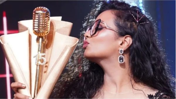 કોણ છે માનસી ઘોષ? જેણે 24 વર્ષની ઉંમરમાં જીતી લીધી 'ઈન્ડિયન આઈડલ 15'ની ટ્રોફી