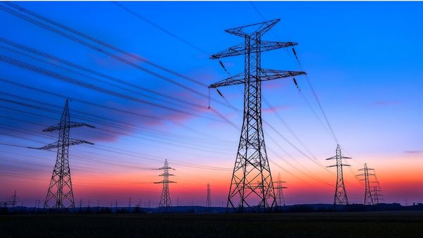 Power Outage in Europe : એક સાથે પુરા યુરોપની વીજળી ગુલ થઈ, જાણો કારણ