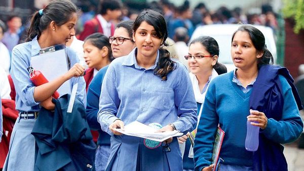 Gujarat heatwave : અમદાવાદમાં બપોરે 12 પછી સ્કૂલો બંધ રાખવા આદેશ, જાણો કેમ?