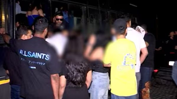 સાણંદના ગ્લેડ વન રિસોર્ટમાં દારૂની મહેફીલ ઝડપાઈ, 13 યુવકો અને 26 યુવતીઓ નશાની હાલતમાં ઝડપાઈ