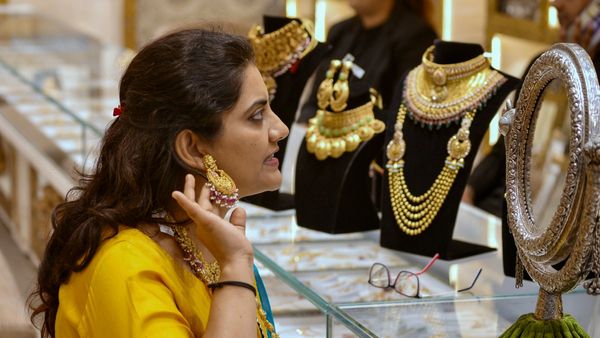 Gold Rate Today: આજે પણ વધ્યો સોનાનો ભાવ, જાણો અહીં ગોલ્ડની લેટેસ્ટ કિંમત