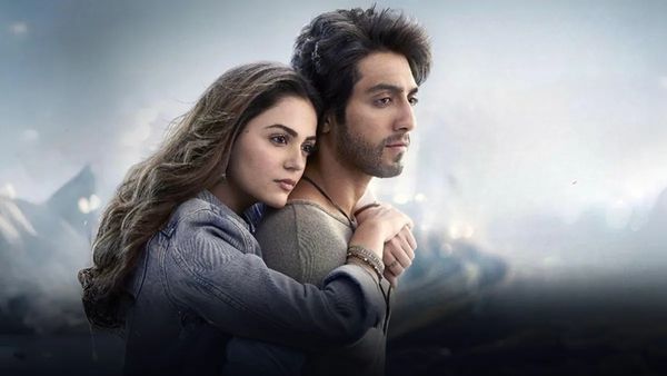 Saiyaara OTT Release Date: કમાણી જોઈને મેકર્સએ ચાલી જોરદાર ચાલ, હવે આ દિવસે ફિલ્મ OTT પર રિલીઝ થશે