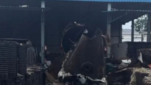 સાવલીમાં ડામરનું ટેન્કર ફાટતાં ભીષણ દુર્ઘટના, આગ લાગતા ત્રણ લોકોના કરુણ મોત