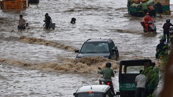 Weather News: UP-બિહાર સહિત દેશના આ રાજ્યોમાં આજે ભારે વરસાદનું એલર્ટ, જાણો લેટેસ્ટ અપડેટ