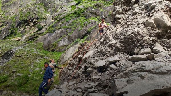 જમ્મુ-કાશ્મીરના કિશ્તવાડમાં વાદળ ફાટ્યુ, 10 લોકોના મોત, મૃત્યુઆંક વધવાની આશંકા