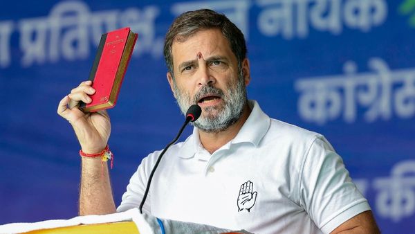 Vote Chori : રાહુલ ગાંધીના ચૂંટણી પંચ પર ગંભીર આરોપો, ભાજપ ચૂંટણી પંચના બચાવમાં ઉતર્યુ