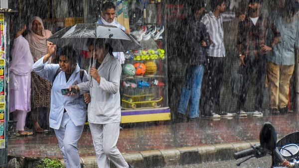 Gujarat Weather: એક સાથે 5 વરસાદી સિસ્ટમ થઈ સક્રિય, આજે રાજ્યના આ જિલ્લામાં ભારે વરસાદની આગાહી