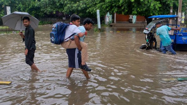 Weather News: ગુજરાત, મહારાષ્ટ્ર સહિત દેશના આ રાજ્યોમાં ભારે વરસાદનું એલર્ટ, જાણો હવામાન વિભાગની આગાહી