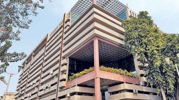 અમદાવાદમાં 385 PG-હોસ્ટેલને AMCની નોટિસ, નવા નિયમો લાગુ થયા બાદ એક્શન