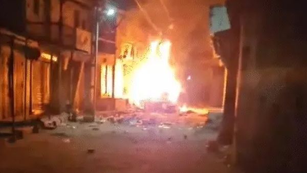 ગાંધીનગરના બહિયલમાં નવરાત્રિ દરમિયાન પથ્થરમારો થતા તણાવ