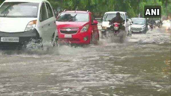 Gujarat Rain : આ જિલ્લાઓમાં વરસાદ તબાહી લાવશે, અતિભારે વરસાદની આગાહી સાથે રેડ એલર્ટ જાહેર