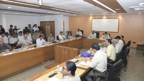 રાષ્ટ્રીય પછાત વર્ગ આયોગે ગુજરાતની મુલાકાત લીધી, અનામત યોજનાઓની સમિક્ષા કરી