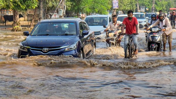 Gujarat Weather: રાજ્યમાં આજે એક સાથે 4 વરસાદી સિસ્ટમ સક્રિય, જાણો હવામાન વિભાગની આગાહી