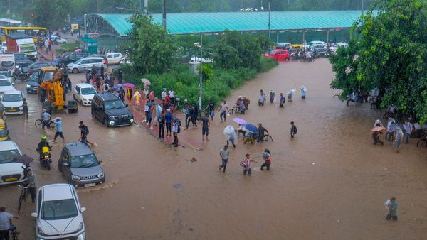 Gujarat Weather: રાજ્યમાં આજે ભારેથી અતિભારે વરસાદની આગાહી, જાણો ક્યાં પડશે ભારે વરસાદ