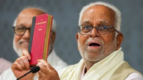 ઉપરાષ્ટ્રપતિની ચૂંટણીનો બહિષ્કાર કરી આ પાર્ટીઓએ સમીકરણ બદલી મૂક્યાં, જાણો કોણ જીતશે હવે?