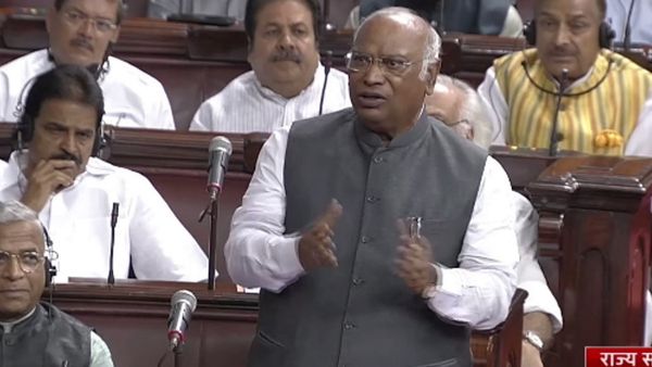 Mallikarjun kharge : કોંગ્રેસ રાષ્ટ્રીય અધ્યક્ષ મલ્લિકાર્જુન ખડગે હોસ્પિટલમાં દાખલ, જાણો કેવી છે હાલત?